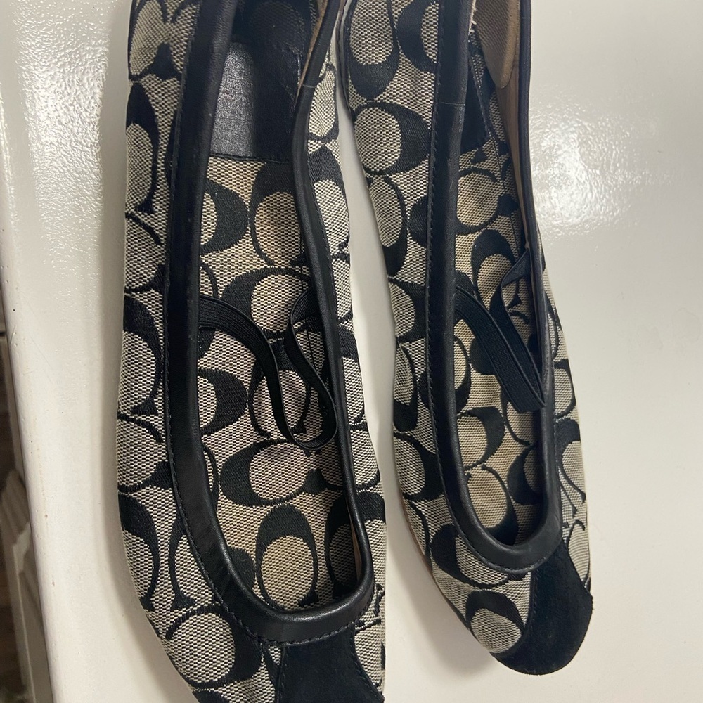 Coach size 8 flats blackJudey Maryjane’s womens $199 - Picture 2 of 7
